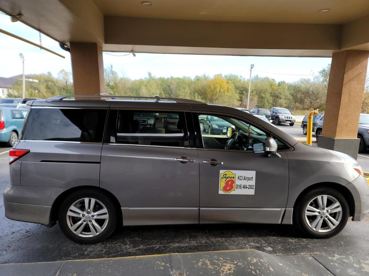 Super 8 By Wyndham Kansas City Airport North מראה חיצוני תמונה