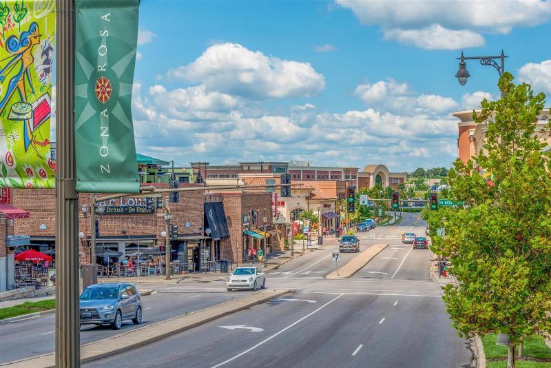 Super 8 By Wyndham Kansas City Airport North מראה חיצוני תמונה